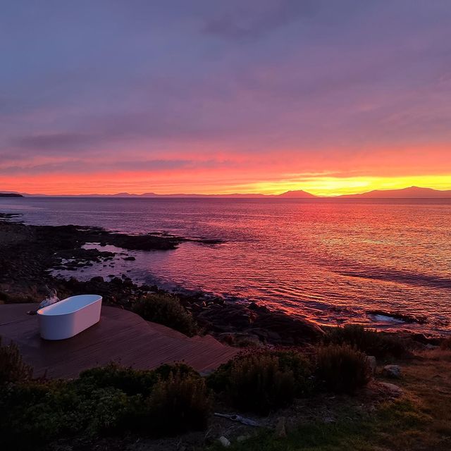 Slice of Heaven: 10 Luxury Stays in Tasmania